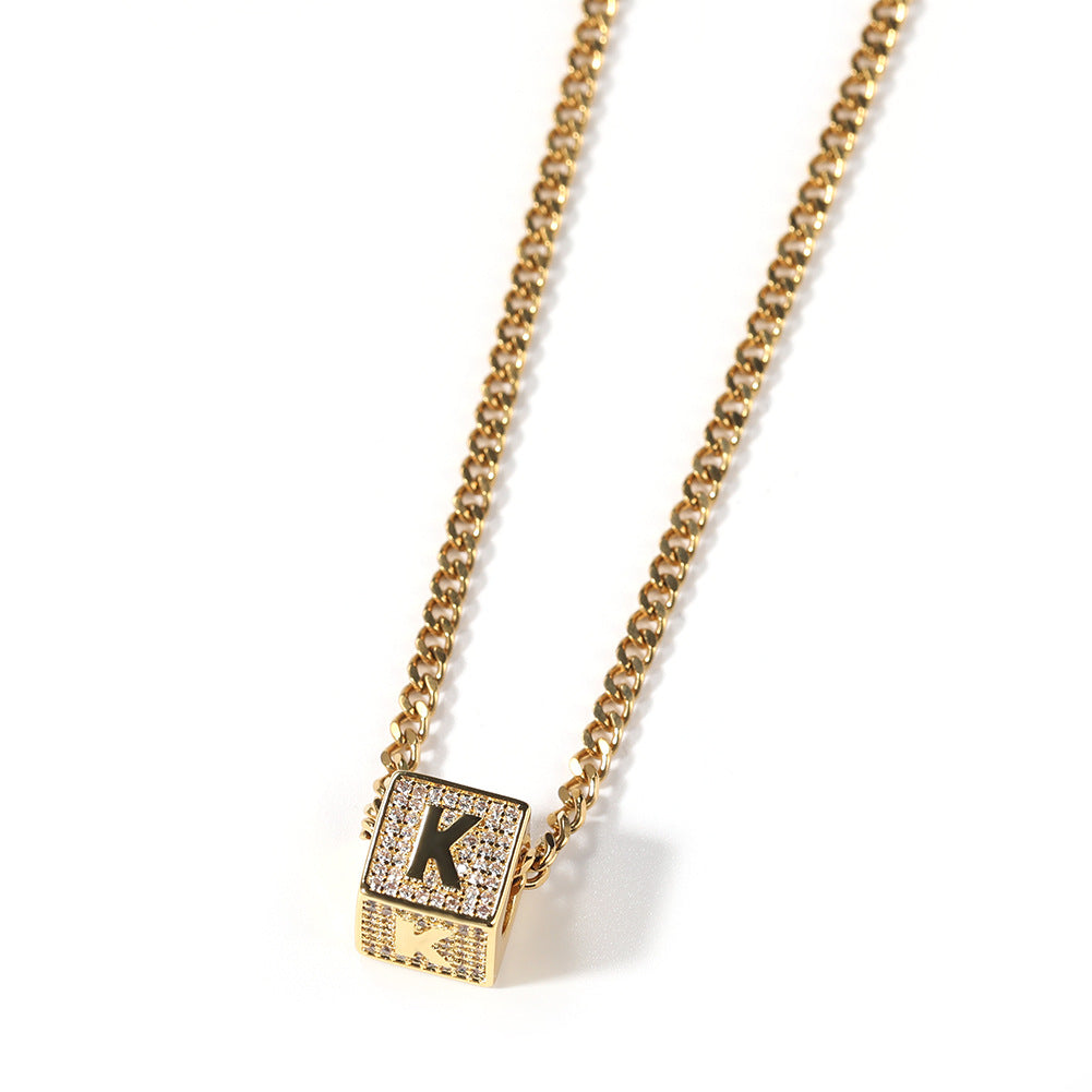 New 26 English Alphabet Square Pendant Necklace, Gold-plated with Fashionable Alphabet Pendant Decorated with Moss Agate